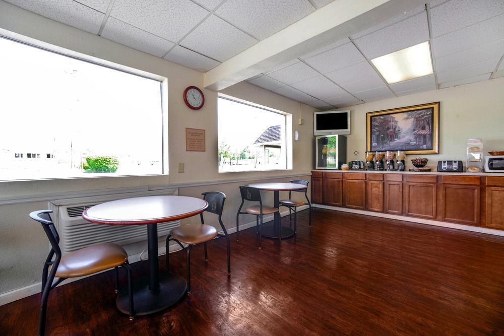 Econo Lodge Inn & Suites Carbondale Extérieur photo