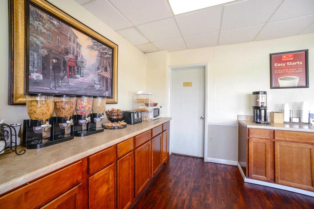 Econo Lodge Inn & Suites Carbondale Extérieur photo