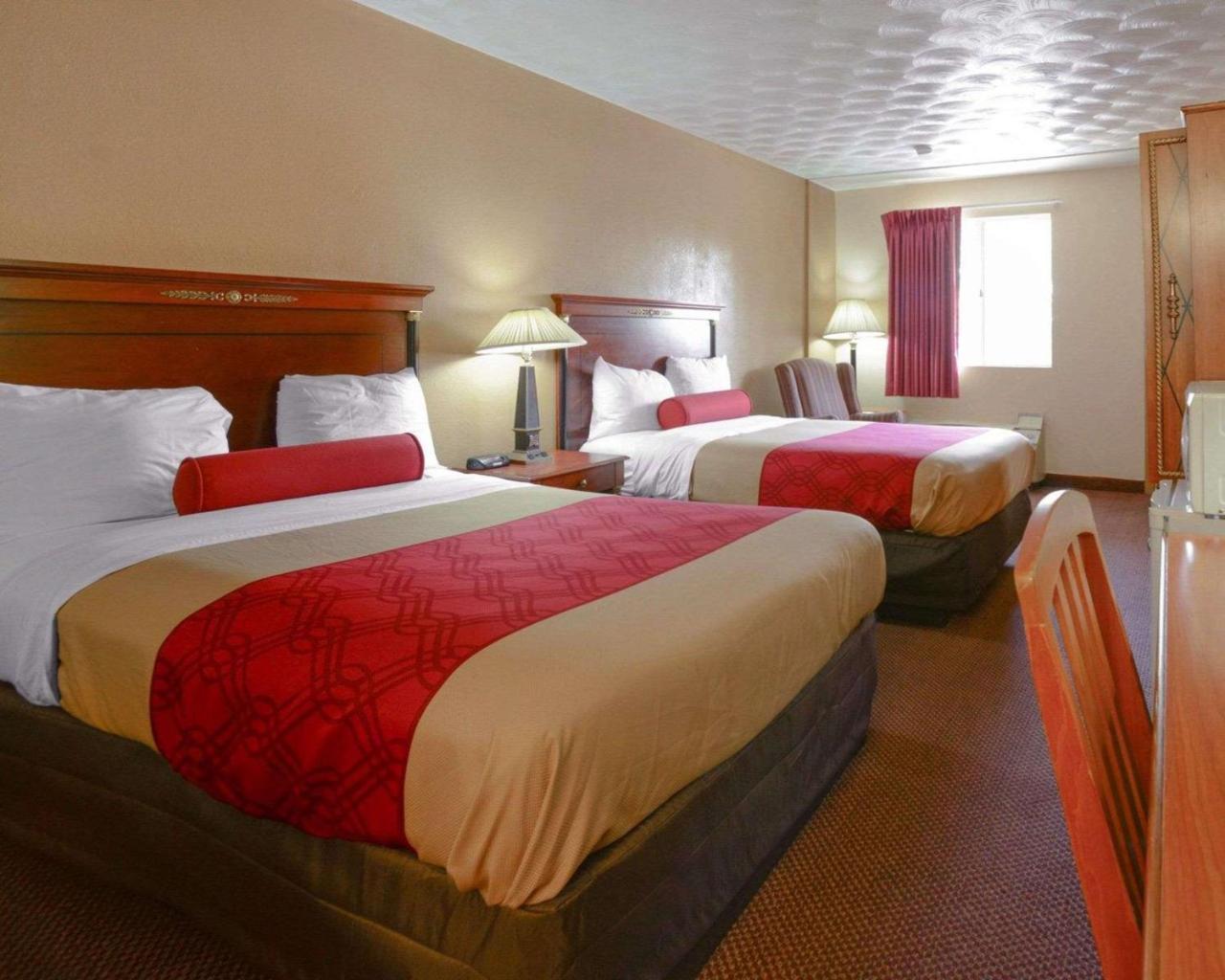 Econo Lodge Inn & Suites Carbondale Extérieur photo